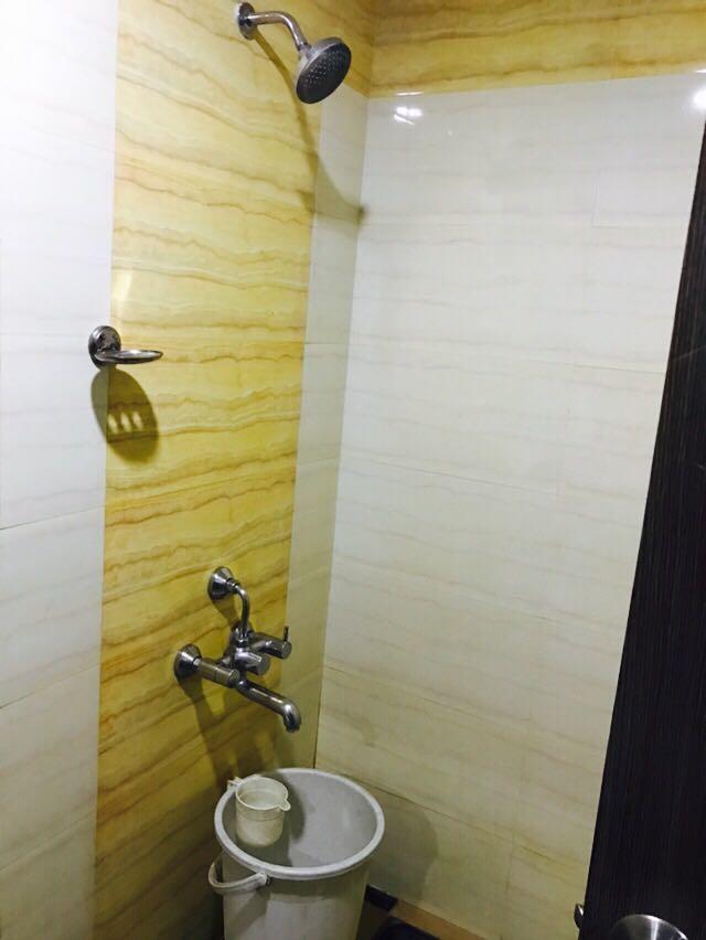 Iroomz Vaishali Residency เบลลารี ภายนอก รูปภาพ